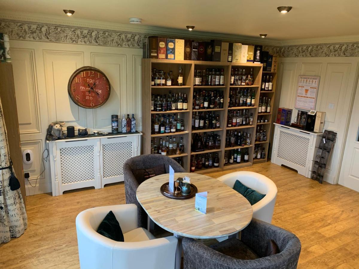 The Gables Whisky B&B Dufftown Bagian luar foto